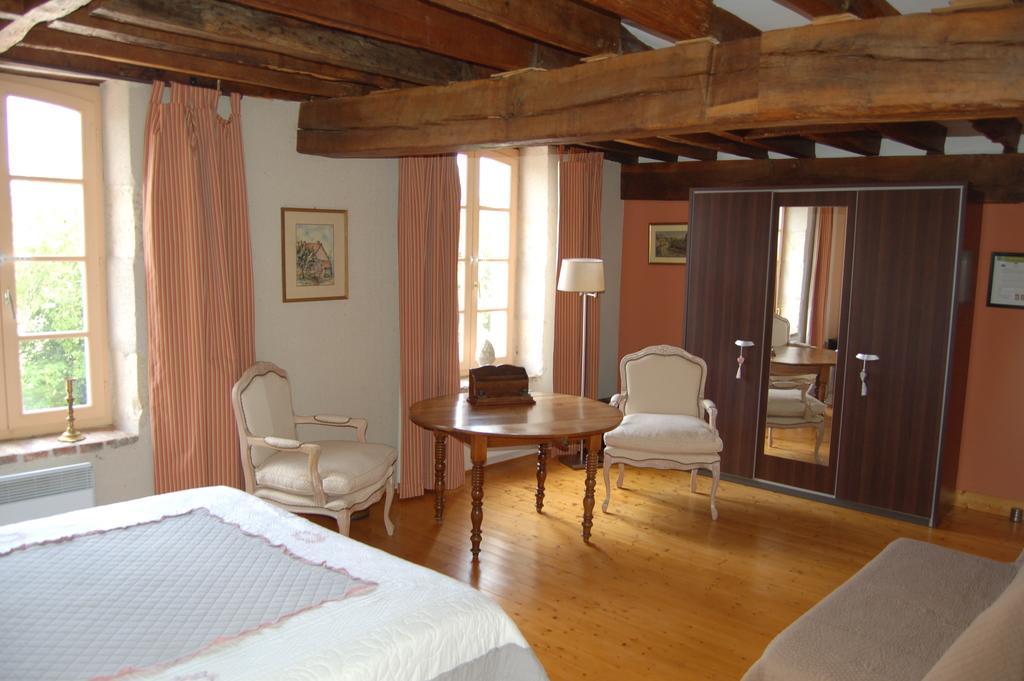 Le Moulin Neuf Bed & Breakfast Vignoux-sur-Barangeon Ruang foto